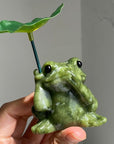 Jade Frog with Leaf Umbrella
