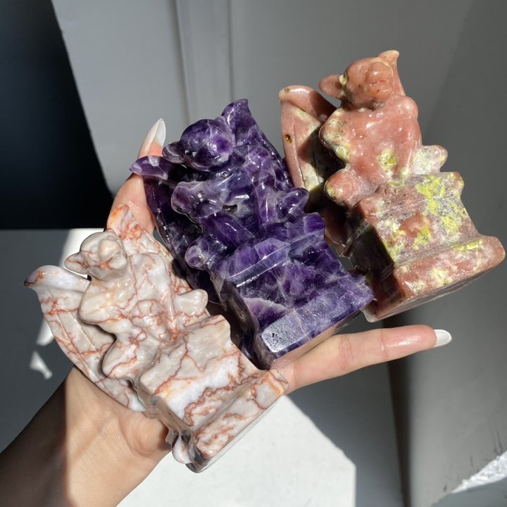 Large Crystal Gargoyle – Simmon Crystal Wholesale