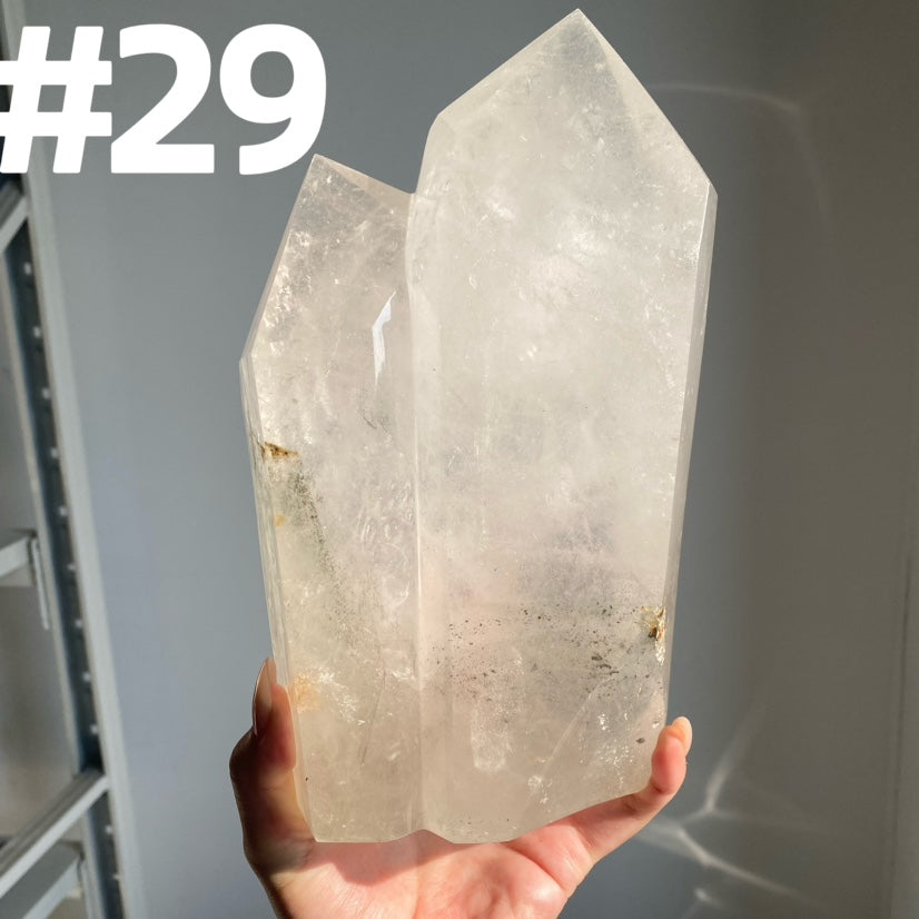 Quartz Big Tower (imperfect)