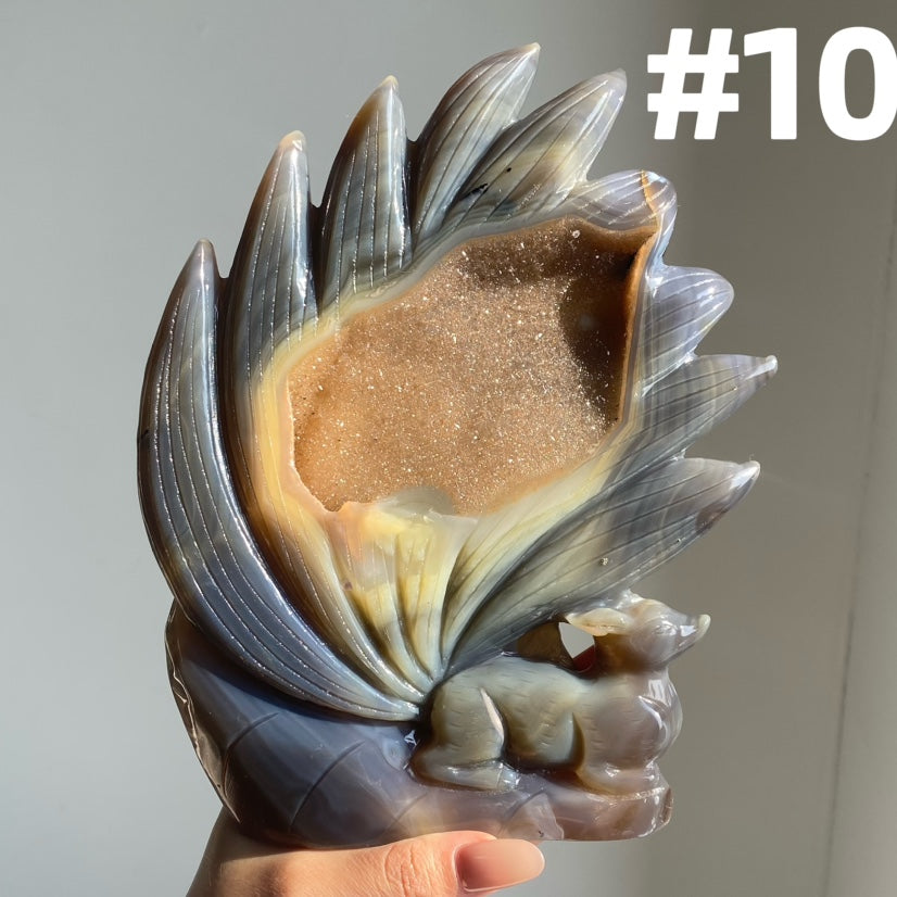 Druzy Agate 9 Tailed Fox