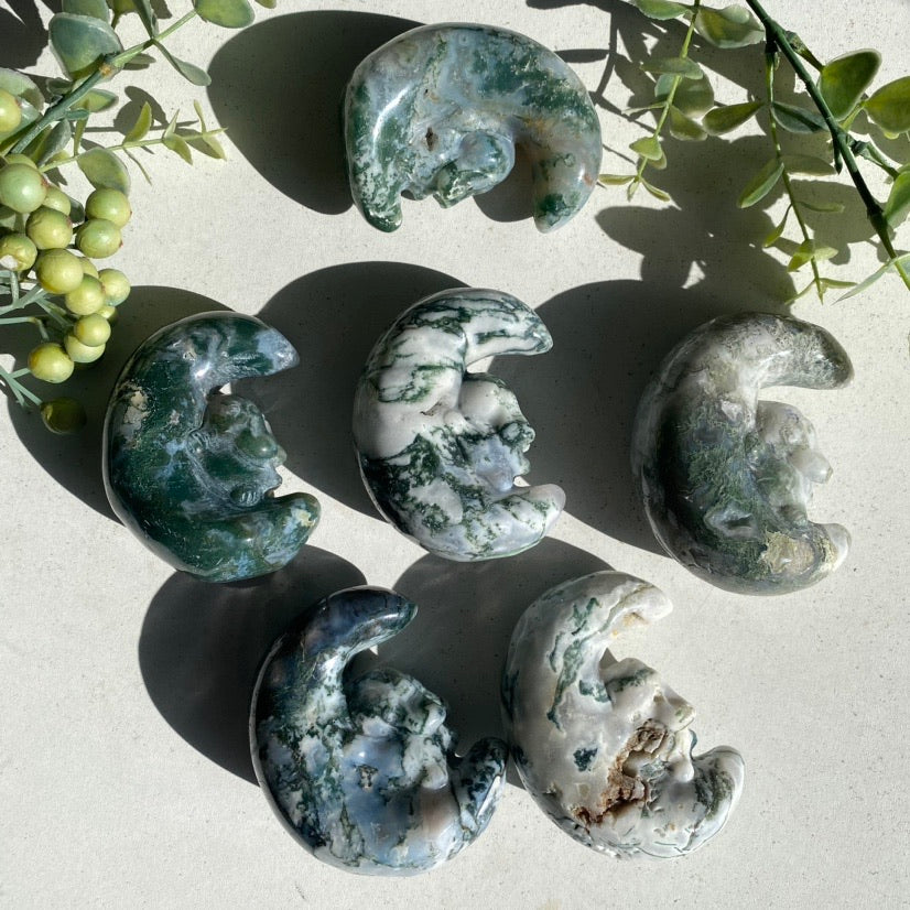 Moss Agate Moon Rabbit