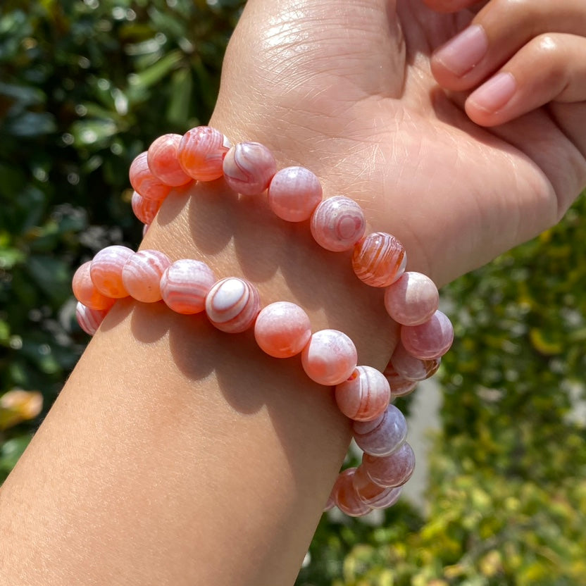 Color-changing Agate Bracelet